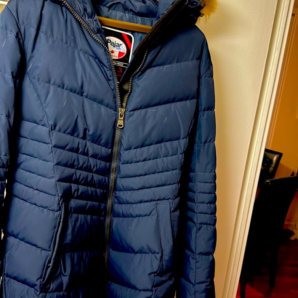 Pajar 550 down fill for temperature -4-22F. Super cozy & warm,worn twice. XL